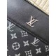 A90-1 LouisVuitton Latest Men's Cowhide Leather with PVC Fabric Crossbody Bag Ships     Original Men's Crossbody Bag  Hardware Exquisite plating  Unique design concepts     Fabrics are imported. First layer nappa  leathe