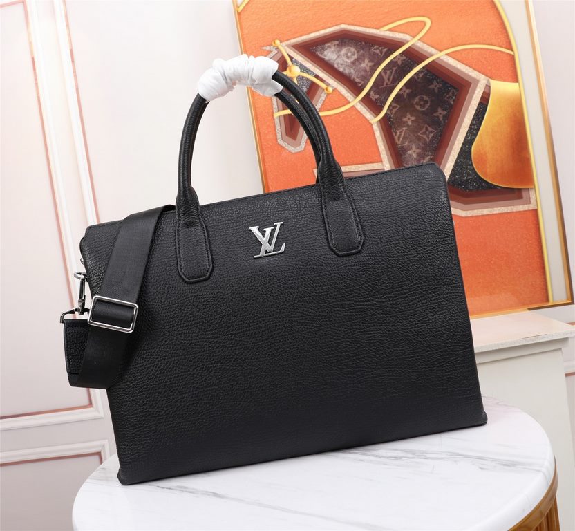 【Top Original Quality】 2022 Newest LV Briefcase The original European imported cowhide sketches the iconic lines, made with imported equipment, fashionable and trendy, counter quality, more zipper pockets and internal pa