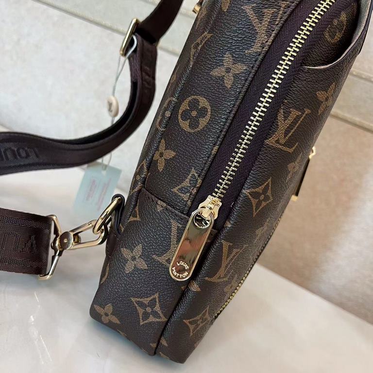 LV Chest BagModel 23344Size 18-31-5Counter new    heavy hit replica   original leather replica   leather super soft   oversized capacity   customized counter original hardware  smooth zipper    perfect craftsmanship   re