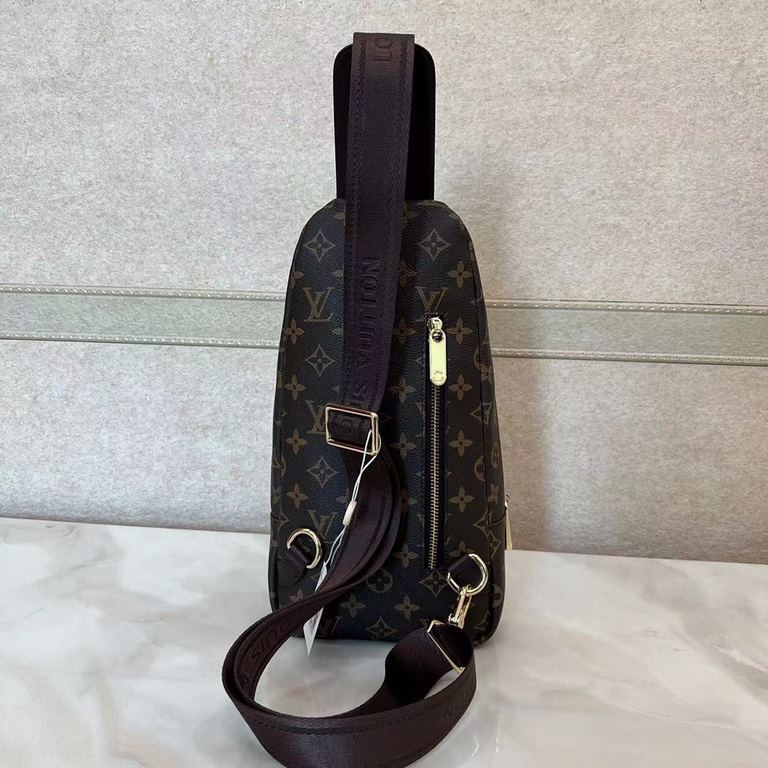 LV Chest BagModel 23344Size 18-31-5Counter new    heavy hit replica   original leather replica   leather super soft   oversized capacity   customized counter original hardware  smooth zipper    perfect craftsmanship   re