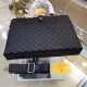 New  LOUIS VUITTON (Louis Vuitton)   2021 latest models of briefcases, not only the bag type to do a good job, but also the quality is very fine, using imported cowhide compression checkered pattern, semi-stereotyped des