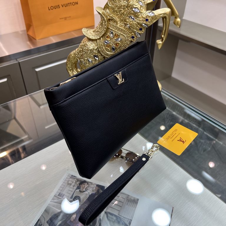 LOUIS VUITTON (Louis Vuitton   ) top original single latest model clutch bag. Imported head layer cowhide. Original hardware. Workmanship to see the details, every place is incomparable to pay attention to, exquisite and