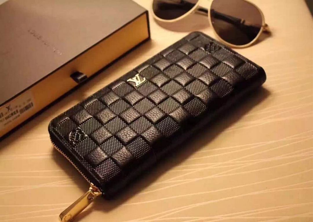 LV .  With Gift Box Small Zipper Wallet Model 6662LV Imported Leather (Tailed Wrestling Leather Pressed Classic Square).LV . Louis Vuitton -Louis Vuitton Exquisite craftsmanship crafted with 100% imported tail-order wres