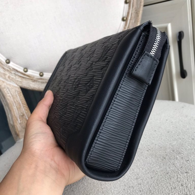 Top counter rat ruthless goods 2022 latest style LV men's combination lock clutch bag fire models large shipments pull, clamor counter goods   top original single goods   paper talk bragging about the skin we will not, p