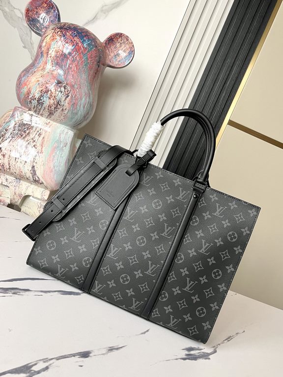 【Top Original Single Exclusive Photograph】M45265 Black Flower Briefcase Series SAC PLAT HORIZONTAL ZIPPé Briefcase Sac Plat Horizontal Zippé Briefcase from Monogram Eclipse canvas and leather, LV letters embossed with th