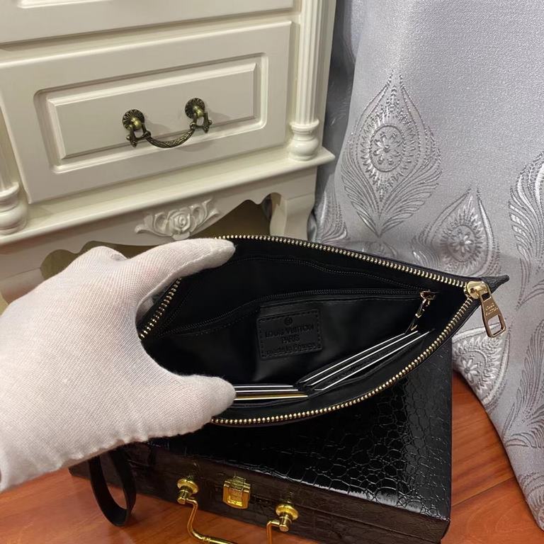 ￥ (lv home models )    new G handbag Made of imported head layer leather  , very soft feel, high quality hardware, especially classy, simple design, handsome, durable, like hurry to order! 2818, Color Black Flower, Model