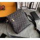 New Lv crossbody bag   Italian imported cowhide   top goods,   steel hardware are brand LOGO, look at the gloss of the leather, look at the oil edge, look at the alignment, the highest quality in the market, there is no 