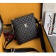 New Lv crossbody bag   Italian imported cowhide   top goods,   steel hardware are brand LOGO, look at the gloss of the leather, look at the oil edge, look at the alignment, the highest quality in the market, there is no 