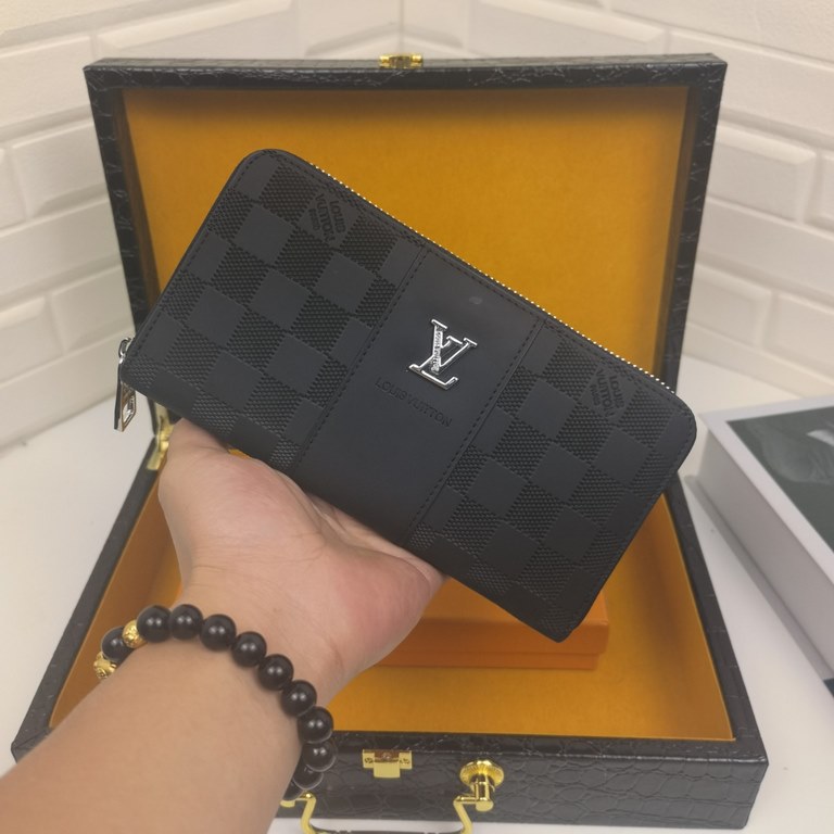 【Full Leather】【Original Quality Physical Photography Head Layer Leather】Small Model 666035 Imported Leather (Tail Single Wrestling Grain Leather Pressed Classic Square).LV . Louis Vuitton -Louis Vuitton Exquisite craftsm