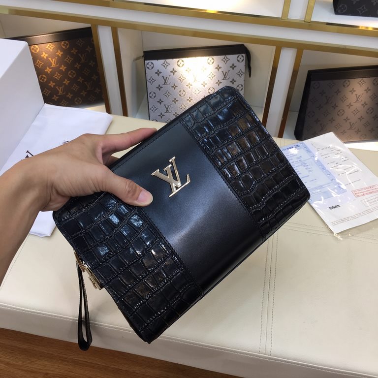 The original official network Model 66432-4 # original single goods [love] LV original single authentic new counter with the same high-end men's casual clutch   workmanship super refined and elegant. Equipped with import