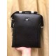 Launch of the fire crossbody bag   Italian imported cowhide   top goods,   steel hardware are brand LOGO, look at the leather gloss, look at the oil edges, look at the alignment, the highest quality in the market, there 