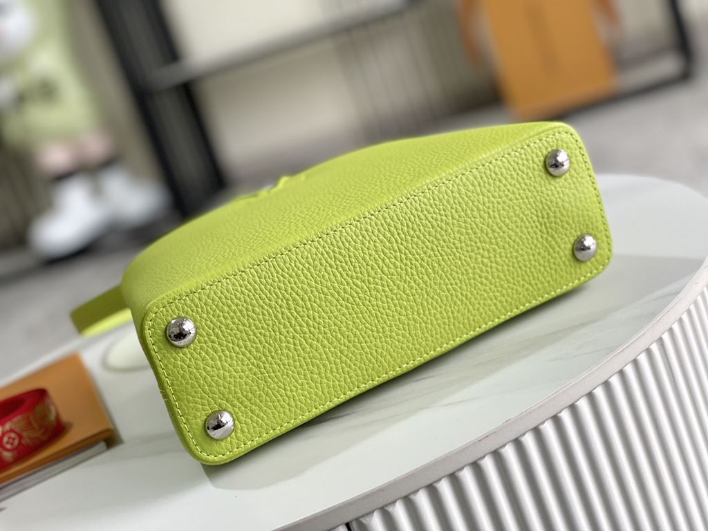 Premium with full set of counter packaging   [Premium Boutique Original Leather M56071 Small   Lemon Green with Silver Buckle]The first Louis Vuitton store opened on the Rue du Capucine in Paris, the Capucines are as tim