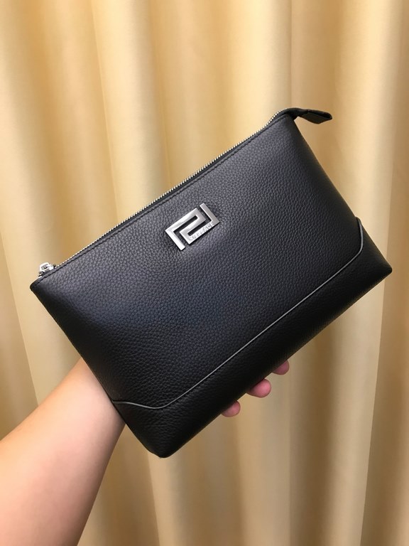 With the box   so many people fancy bag Lv is not good to sell turn the picture know. Latest 2021 Launched  Men's Clutch Zipper Bag, Selected Leather - High-grade Imported Cowhide Leather, Imported Lining Design   Unifor