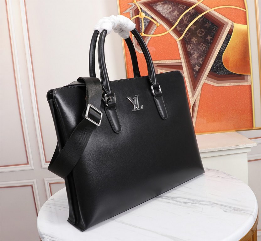 Top quality original single] 2022 latest models LV briefcase European original imported cowhide sketching iconic lines, using imported equipment, fashion trend, counter quality, more zipper pockets and internal patch poc