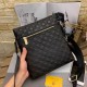 New Lv crossbody bag   Italian imported cowhide   top goods,   steel hardware are brand LOGO, look at the gloss of the leather, look at the oil edge, look at the alignment, the highest quality in the market, there is no 