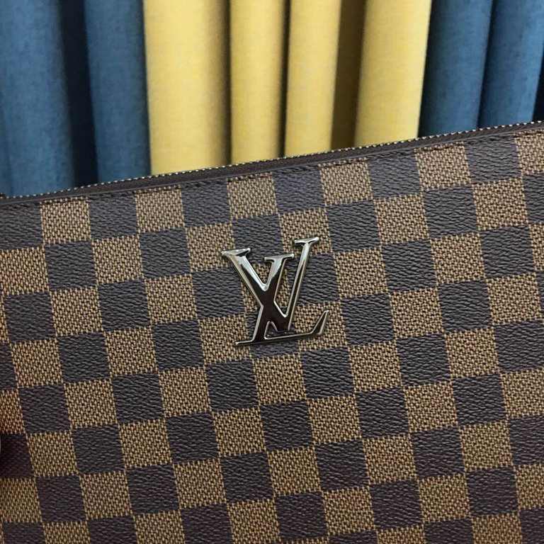 [Original Goods] LV HandbagModel 8041Size 28-17Counter new    heavy hit version of the replica   original leather replica   leather super soft   oversized capacity   customized counter original hardware  smooth zipper   