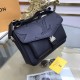 New  LOUIS VUITTON (Louis Vuitton)   2022 latest shoulder bag is not only the bag type to do a good job, but also the quality is very fine, the use of imported cowhide embossing, flap design, hardware supporting, simple 