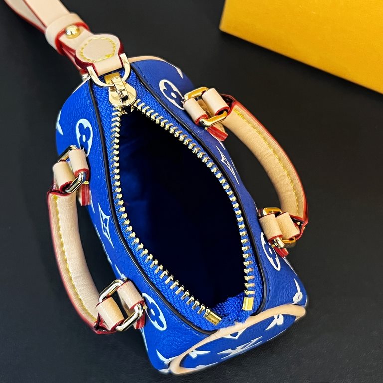 new   old pattern 5 colors In stock  MINI KEEPALL bag charm with keychain Louis Vuitton Louis Vuitton lv Mini Pillow Bag Pendant  This Mini Keepall bag and keychain is a bold and adventurous take on the classic handbag s