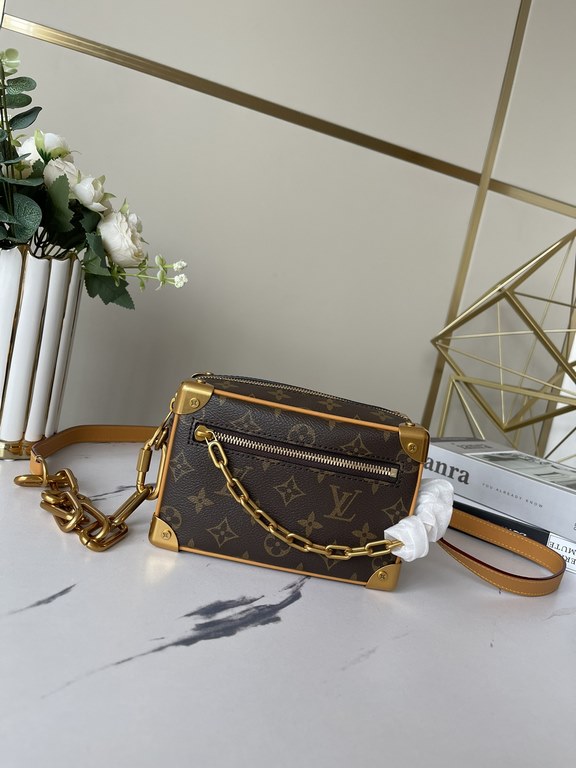 【Top Original Exclusive Photograph】 M44735 M68906 M44480 lv new shoulder crossbody bag box bag for men and women iconic Monogram print with contrasting resin chain strap, menswear artistic director Virgil Abloh for this 