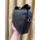 2023 spring fire crossbody bag   Italian imported cowhide   top goods,   steel hardware are brand LOGO, look at the gloss of the skin, look at the oil edges, look at the alignment, the highest quality in the market, ther