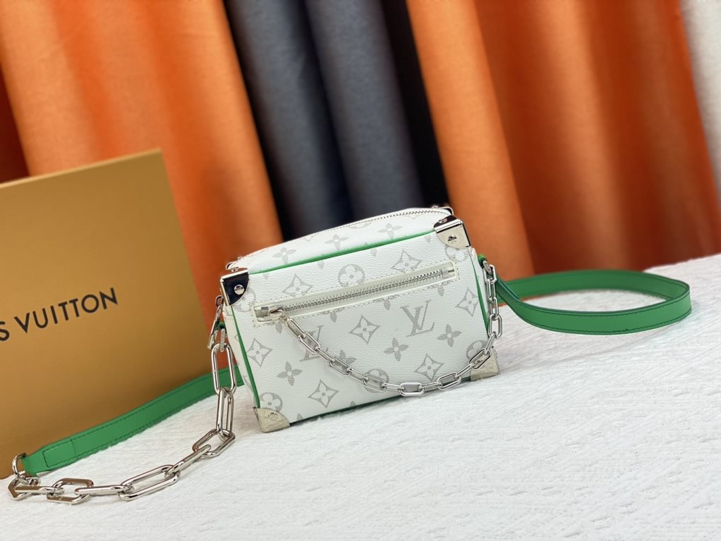 Upgraded Original Exclusive M80816 Green. YELLOW. White M44480 with new Louis Vuitton! signature printed on its vintage Monogram canvas and chunky chain, the mini soft trunk bag is part of Virgil Abra's everyday LV capsu