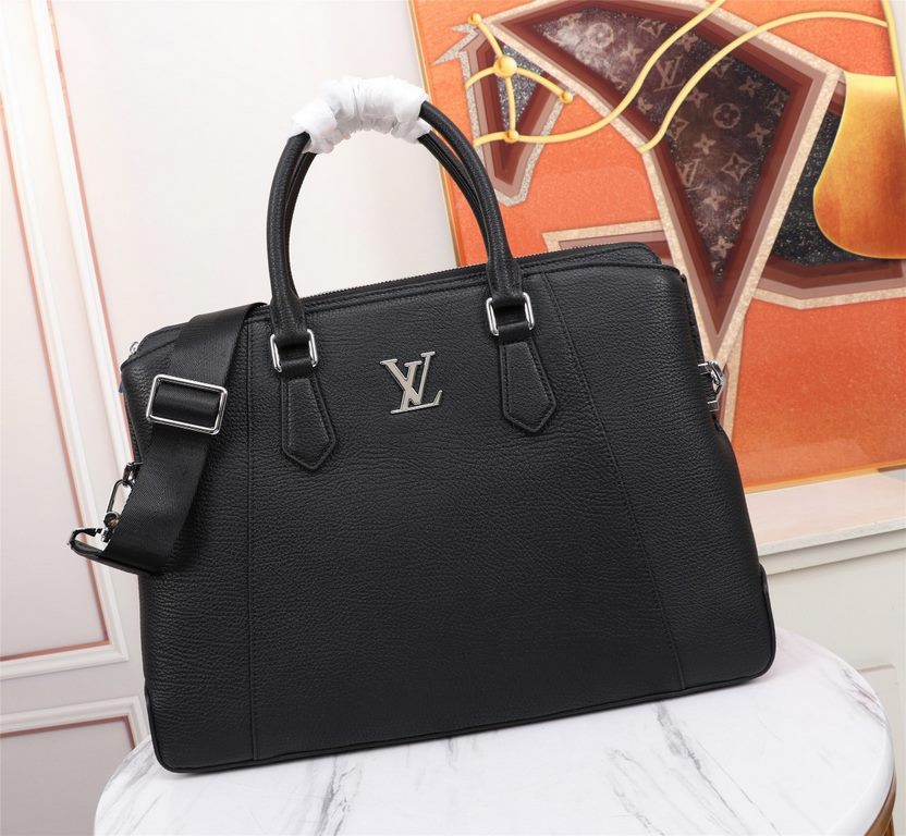 【Top Original Quality】 2022 Newest LV Briefcase The original European imported cowhide sketches the iconic lines, made with imported equipment, fashionable and trendy, counter quality, more zipper pockets and internal pa