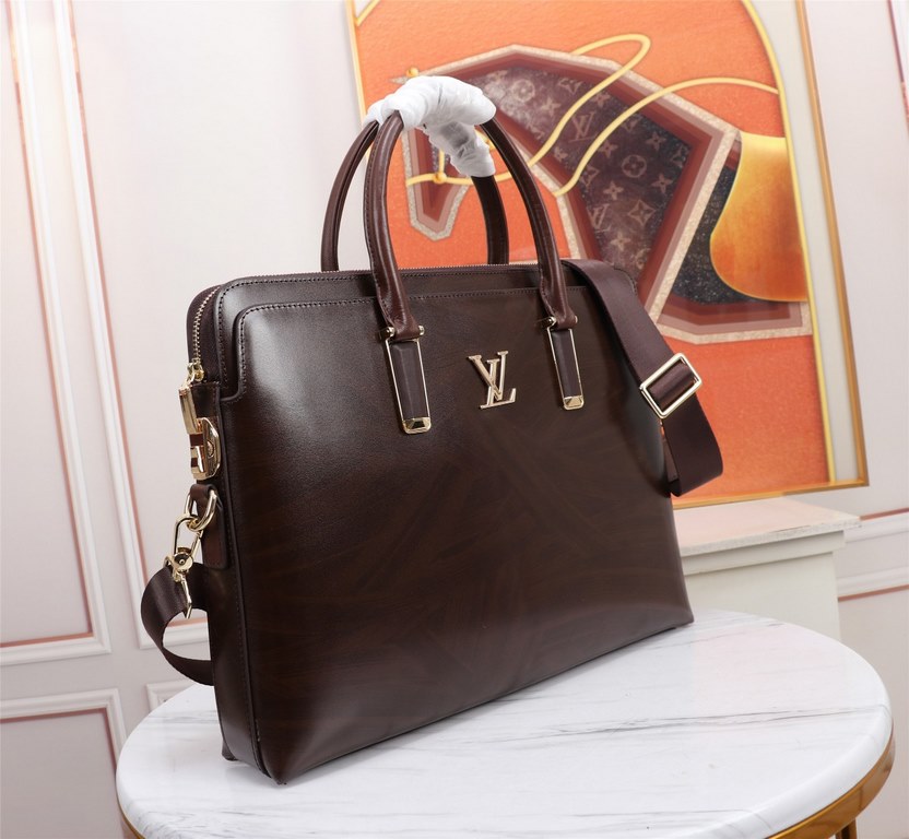 Top quality original single] 2022 classic LV combination lock briefcase European original imported cowhide sketched iconic lines, using imported equipment, fashionable trend, counter quality, more front zipper pockets an