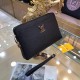 ￥ New  LOUIS VUITTON (Louis Vuitton) latest clutch bag Not only the bag type to do a good job, and the quality is also very fine, the use of imported buffalo leather, semi-stereotypes design, hardware supporting, simple 