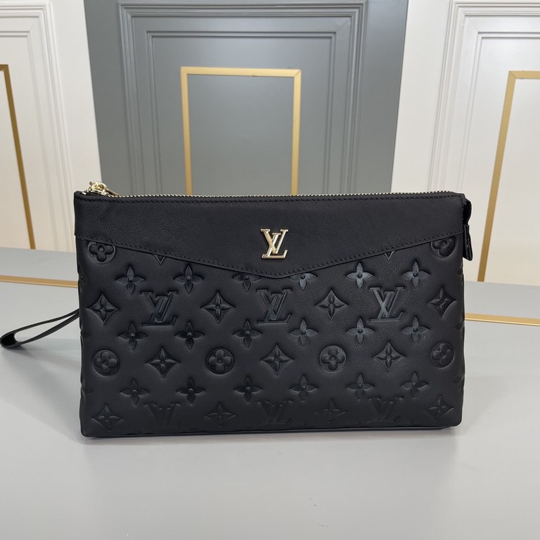 The original official network original single goods [love] LV original single authentic new counter with the same high-end men's casual clutch   workmanship is super refined and elegant. With imported raw materials cowhi