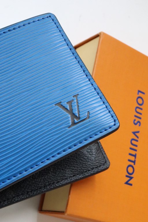 M80770MULTIPLE walletCrafted in soft Epi leather, this Multiple wallet is embellished with the discreet and chic LV Initials logo in the lower corner, giving it a sleek and modern look. Featuring multiple credit card slo