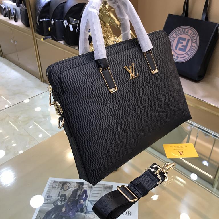 New  LOUIS VUITTON (Louis Vuitton)   the latest briefcase Not only the bag type to do a good job, but also the quality is very fine, the use of imported buffalo leather, semi-stereotypes design, hardware supporting the s