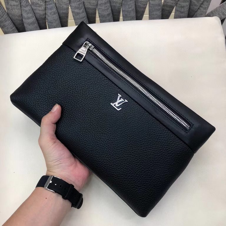 LV Strong] Fashion Casual Clip Bag    Imported Leather The market is the only home of a five sex gold Please recognize the quality quasi-quality Not the same amount of quality is not a kind of temperament, 8066 Color Bla