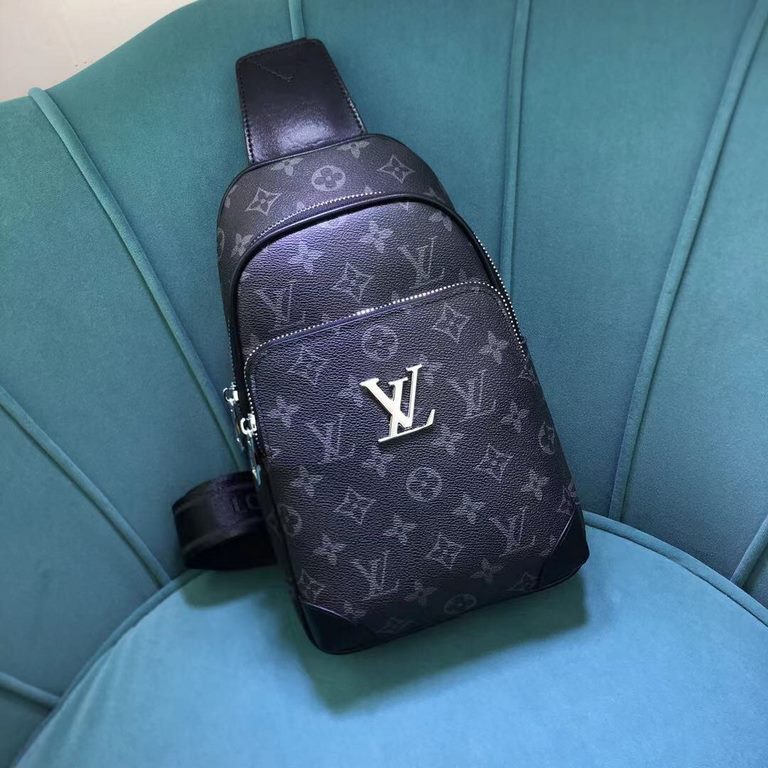 LV Chest BagModel 28996Size 18-31-5Counter new    Heavy hit replica   original leather replica   leather super soft   super large capacity   customized counter original hardware  smooth zipper    perfect craftsmanship   