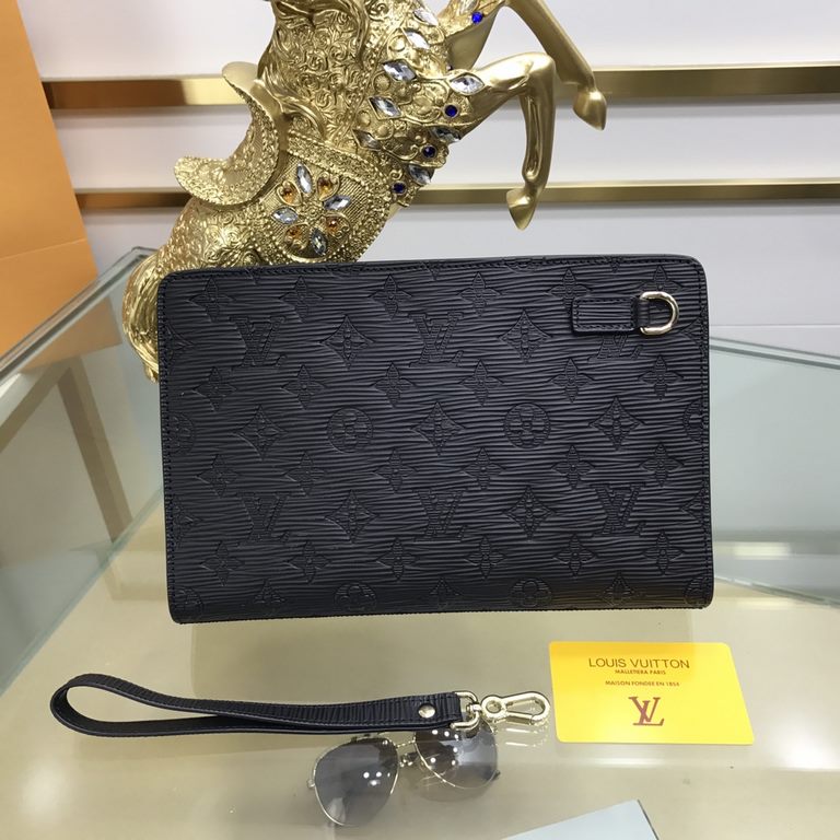 New  LOUIS VUITTON (Louis Vuitton)   2022 latest clutch bag Not only the bag type to do well, and the quality is also very fine, the use of imported cowhide embossed production, hardware supporting with a combination of 