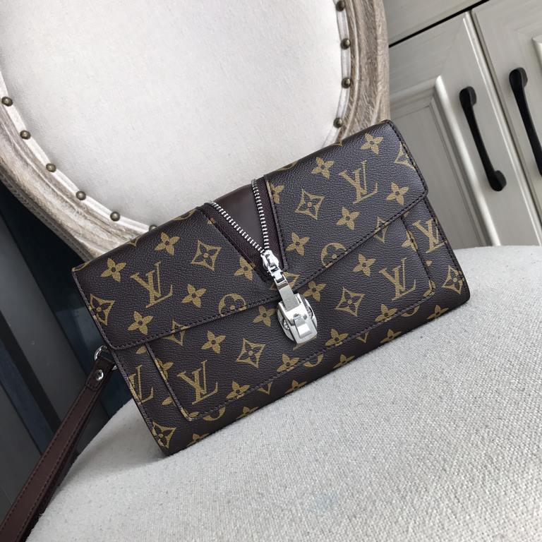 The top counter rat ruthless goods 2022 latest style LV combination lock clutch bag fire models a large number of shipments, clamoring counter goods  top original single goods  paper talking about bragging rights we will