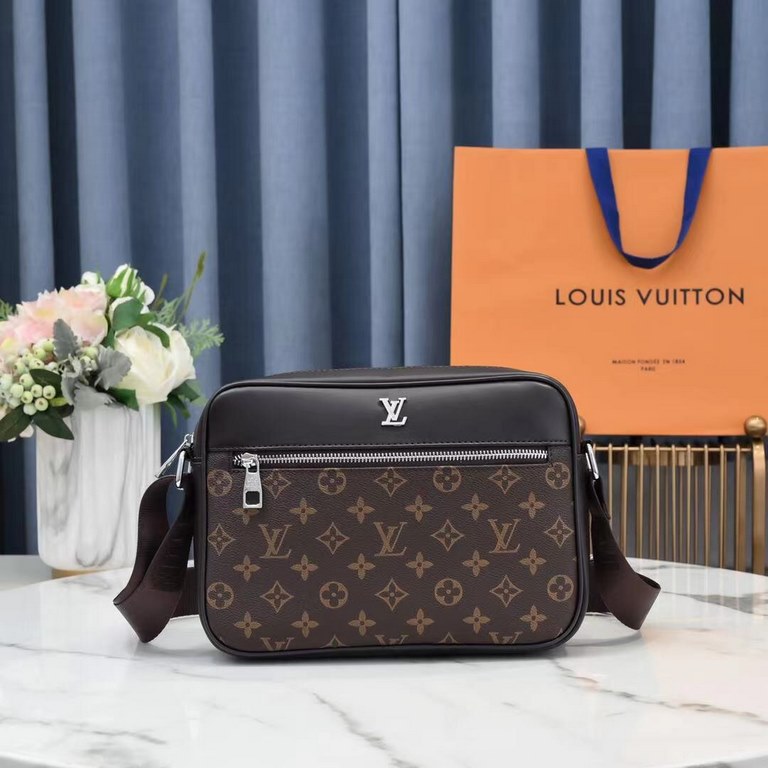 The latest models of Louis Vuitton counter genuine available [top original quality LV men's crossbody bagSize 27-19-7cmThe original factory production, must be fine   heavy gold playing version of the replica   original 