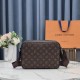 The latest models of Louis Vuitton counter genuine available [top original quality LV men's crossbody bagSize 27-19-7cmThe original factory production, must be fine   heavy gold playing version of the replica   original 