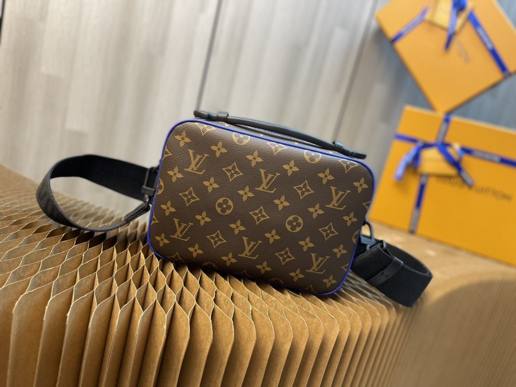 Top quality original [Exclusive photo Model No. M45863 】S Lock messenger bag is made of Monogram Macassar canvas, and the new closure is inspired by the suitcase closure designed by Georges Vuitton in 1886. A special fin