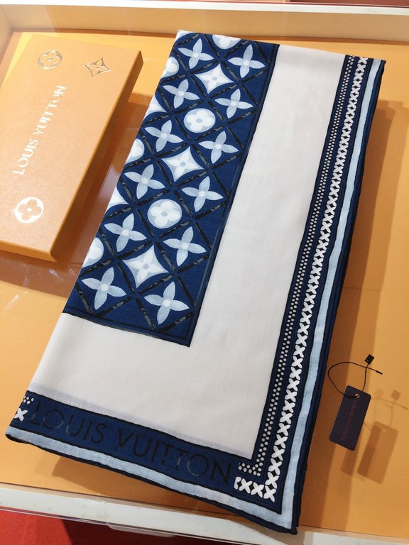 Price RLV2339  Original Lv [Monogram Flower Tile] 140cm Velvet Square Scarf, the square scarf focuses on the signature prints of the Resort Collection and tells the story of a long, relaxing summer vacation. The classic 