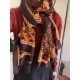 LV new old flower long scarf】Great item to enhance temperament and taste! Four seasons must have! Really unbeatable practical! Lv rare cashmere long scarf, ! Fabric feel really good, a simple try, you know it is what you