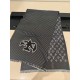 LV Swallow Donkey's newest scarf classic mascot redesigned properly versatile models, eye-catching logo design classic black and gray color scheme really do not look too good 100% wool feel simply fine yarn weaving surfa