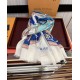 New LV2024 latest models   top design is too beautiful, truly awesome   [ring velvet long scarf]    physical genuinely beautiful   shawl with prints      regardless of the design of the airbrush are very in place   detai