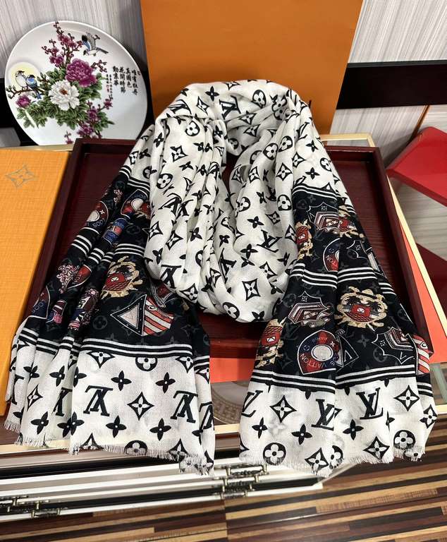 New Lv2024 The latest models   top design is so beautiful, truly awesome   [ring velvet long scarf]    physical genuinely beautiful   shawl with print      regardless of the design of the airbrush are very well in place 