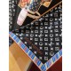 SLV2316 Original Lv [FALL FOR YOU] 90cm version, the square scarf celebrates 168 years of Louis Vuitton heritage with a Monogram pattern depicting Louis Vuitton's iconic and on-trend designs on top of the V logo.The LV V