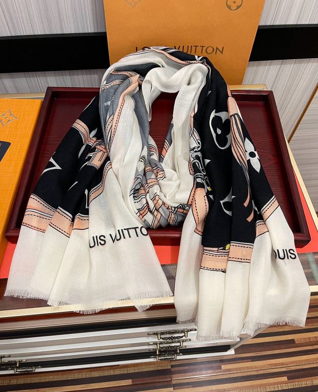 New LV2024 latest models   top design is too beautiful, truly awesome   [ring velvet long scarf]    physical genuinely beautiful   shawl with prints      regardless of the design of the airbrush are very well in place   