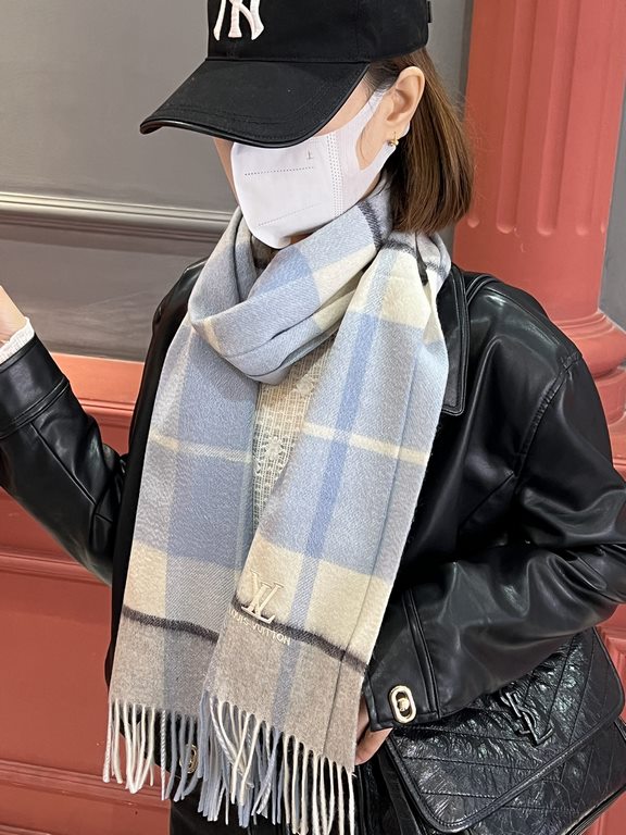 Price   heavy recommended  LV new - couple models cashmere scarf   perfect selection of superior cashmere fibers, time-consuming and exhausting, and then soaked in clear spring water polyester, so that cashmere fibers pr