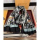 on the new Lv  the latest models of top high-end design, the physical genuinely beautiful   shawl with prints      regardless of the design of the airbrush are very well in place  details are visible   the entire scarf g