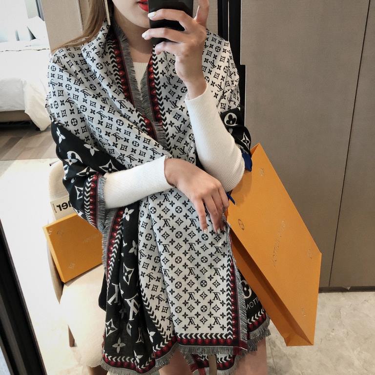 [European version of the goods franchise] explosive scarf, new Lv four side whiskers scarf, letters color blocking models, fashionable big style, exquisite workmanship feel good, gift for self-use super high cost-effecti