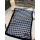 (LV) original single quality Imperial Hall of Fame superb donkey! Autumn and winter counter in the sale of top cashmere knitted scarf. With exquisite simple pattern combination into a classic pattern beautiful to the ext