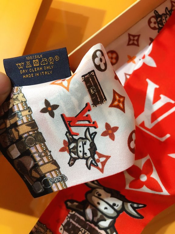 PLV2106   LV Year of the Ox Chinese New Year special edition Zodiac - Ox silk hair tie   miss please wait 12 years   super value close your eyes to buy   in recent years the Chinese element is a big trend in the world's 